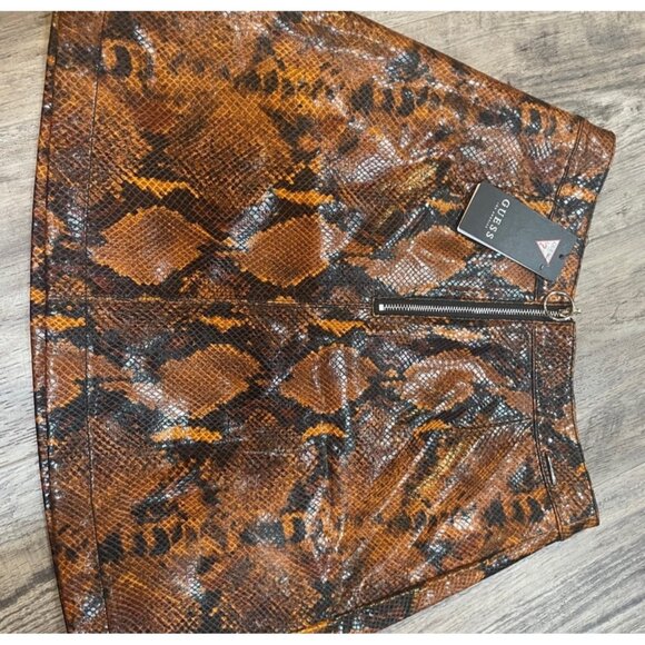 Guess Snake Print Vinyl Mini Skirt With Front Zipper In Orange & Black XS - Picture 7 of 8